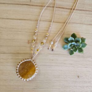 Golden Healer Macrame Necklace - Sand